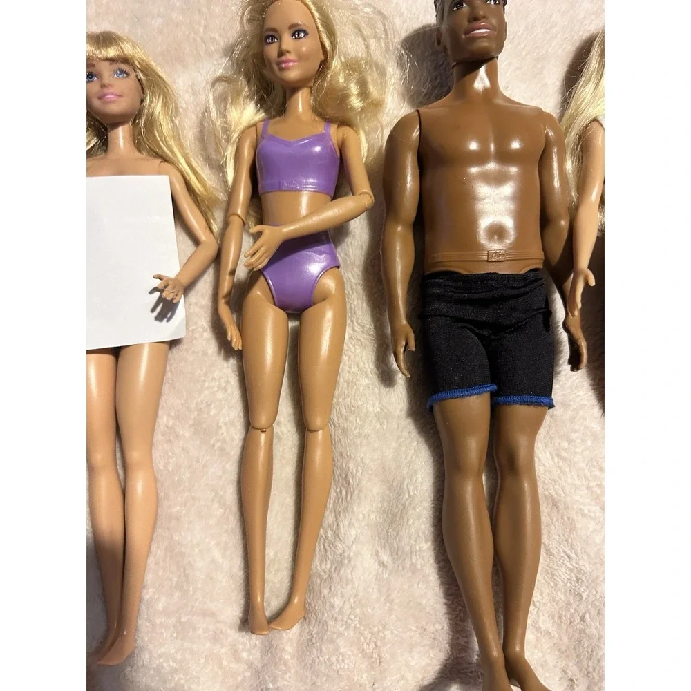 Mixed Lot Of Four Barbies